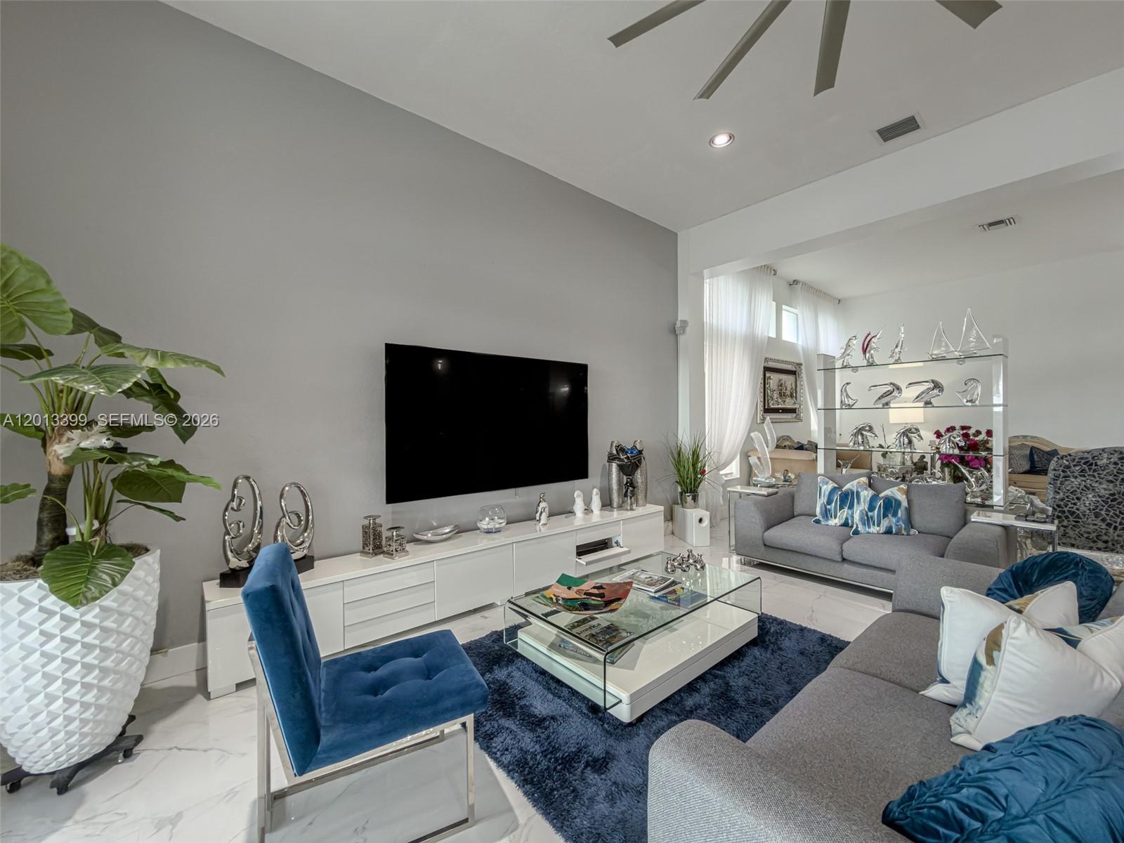 RESERVE AT HUNTINGTON 174 - Residential