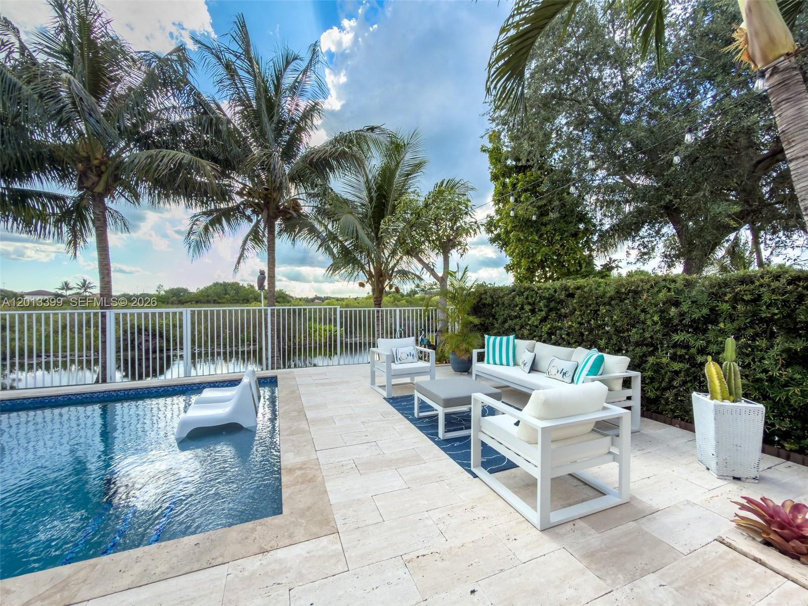 RESERVE AT HUNTINGTON 174 - Residential