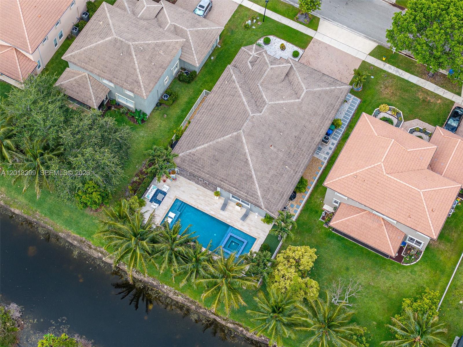 RESERVE AT HUNTINGTON 174 - Residential