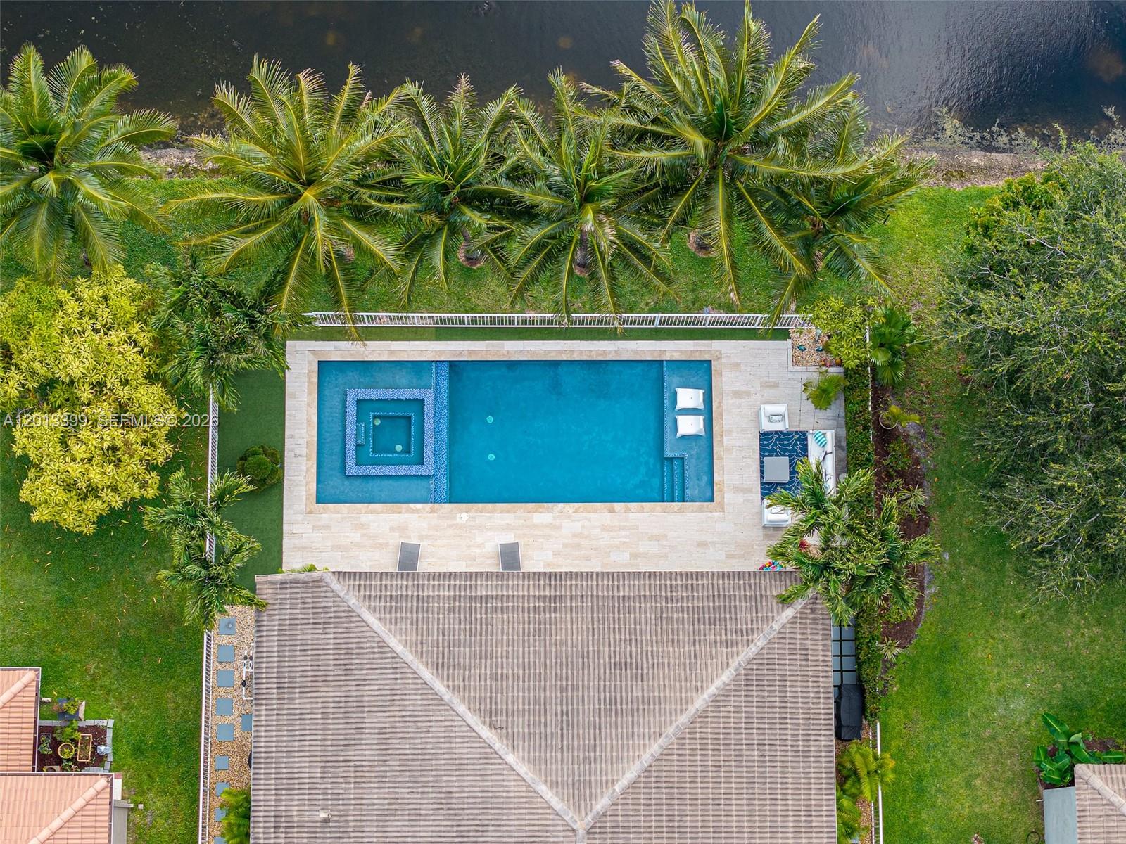 RESERVE AT HUNTINGTON 174 - Residential