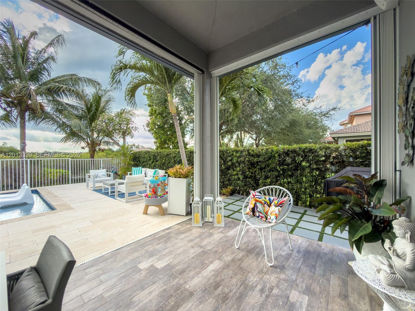 RESERVE AT HUNTINGTON 174 - Residential