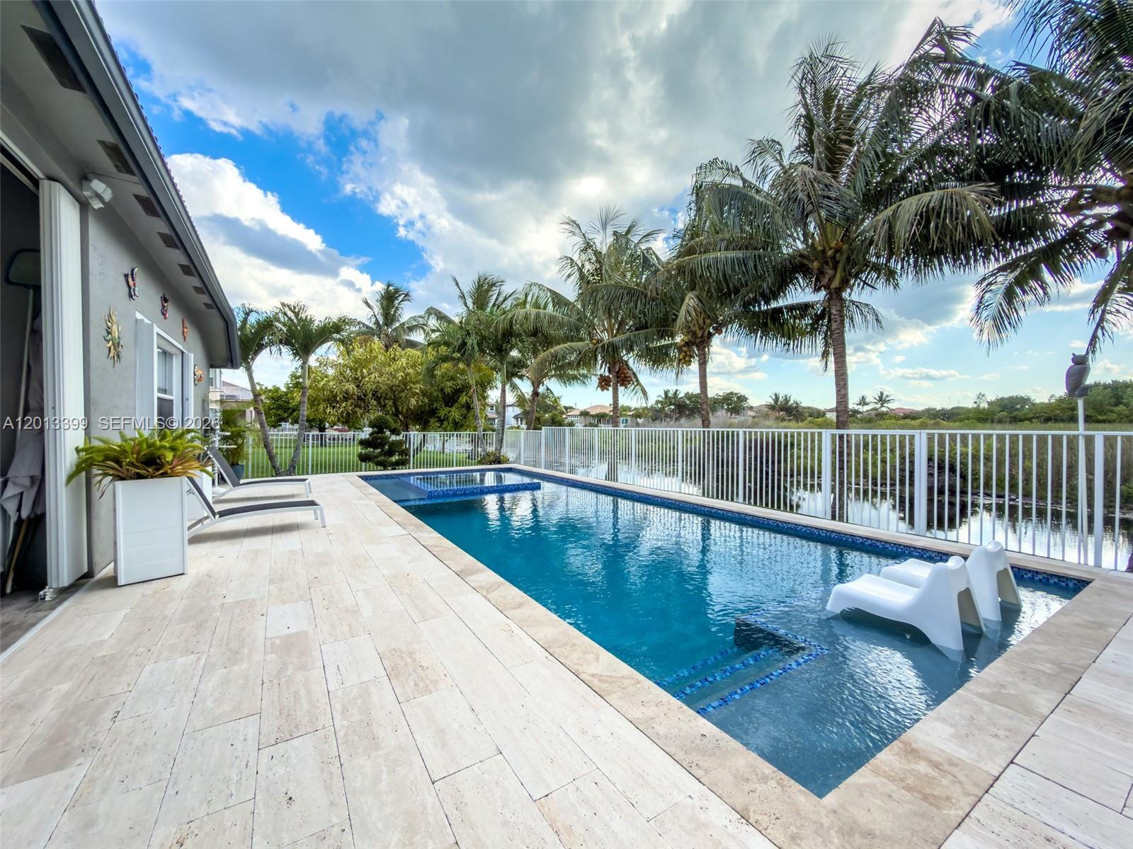 RESERVE AT HUNTINGTON 174 - Residential
