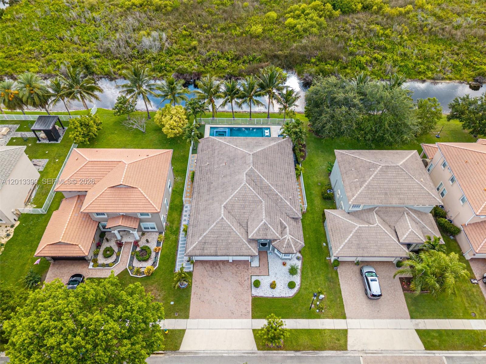 RESERVE AT HUNTINGTON 174 - Residential