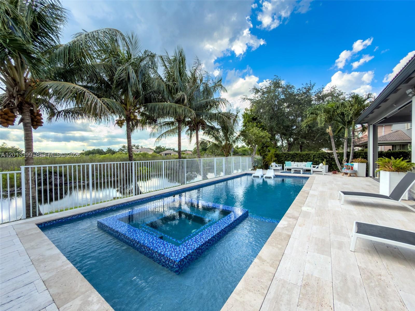 RESERVE AT HUNTINGTON 174 - Residential