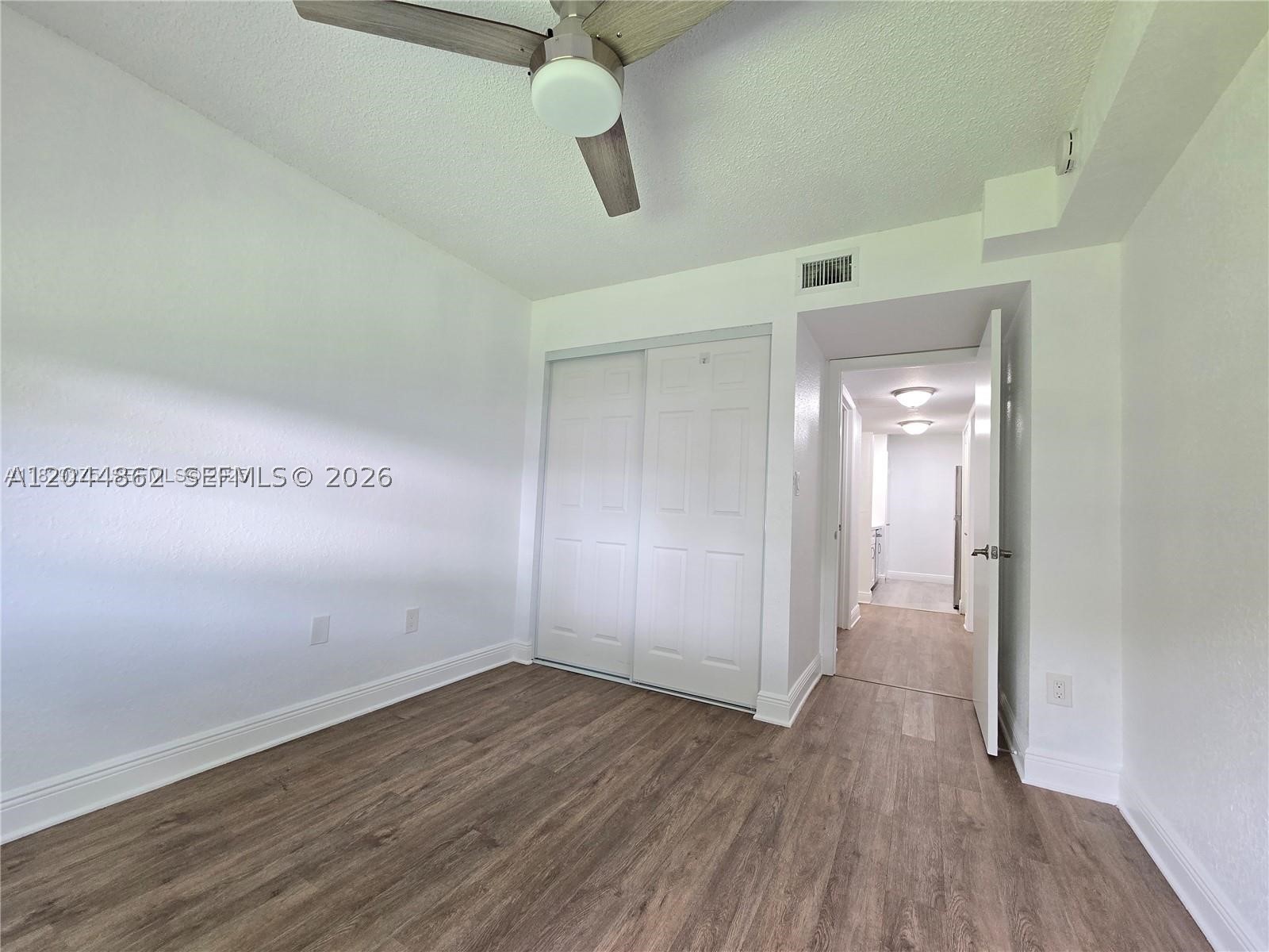 LAKEVIEW CLUB CONDO - Residential Lease