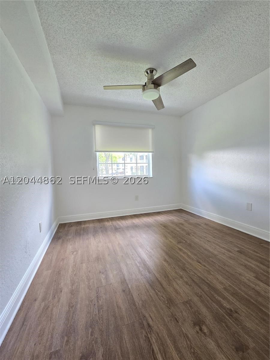 LAKEVIEW CLUB CONDO - Residential Lease
