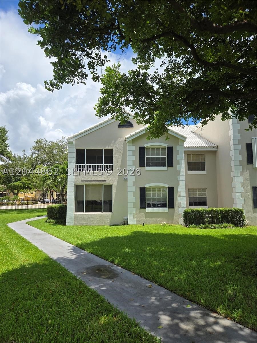 LAKEVIEW CLUB CONDO - Residential Lease
