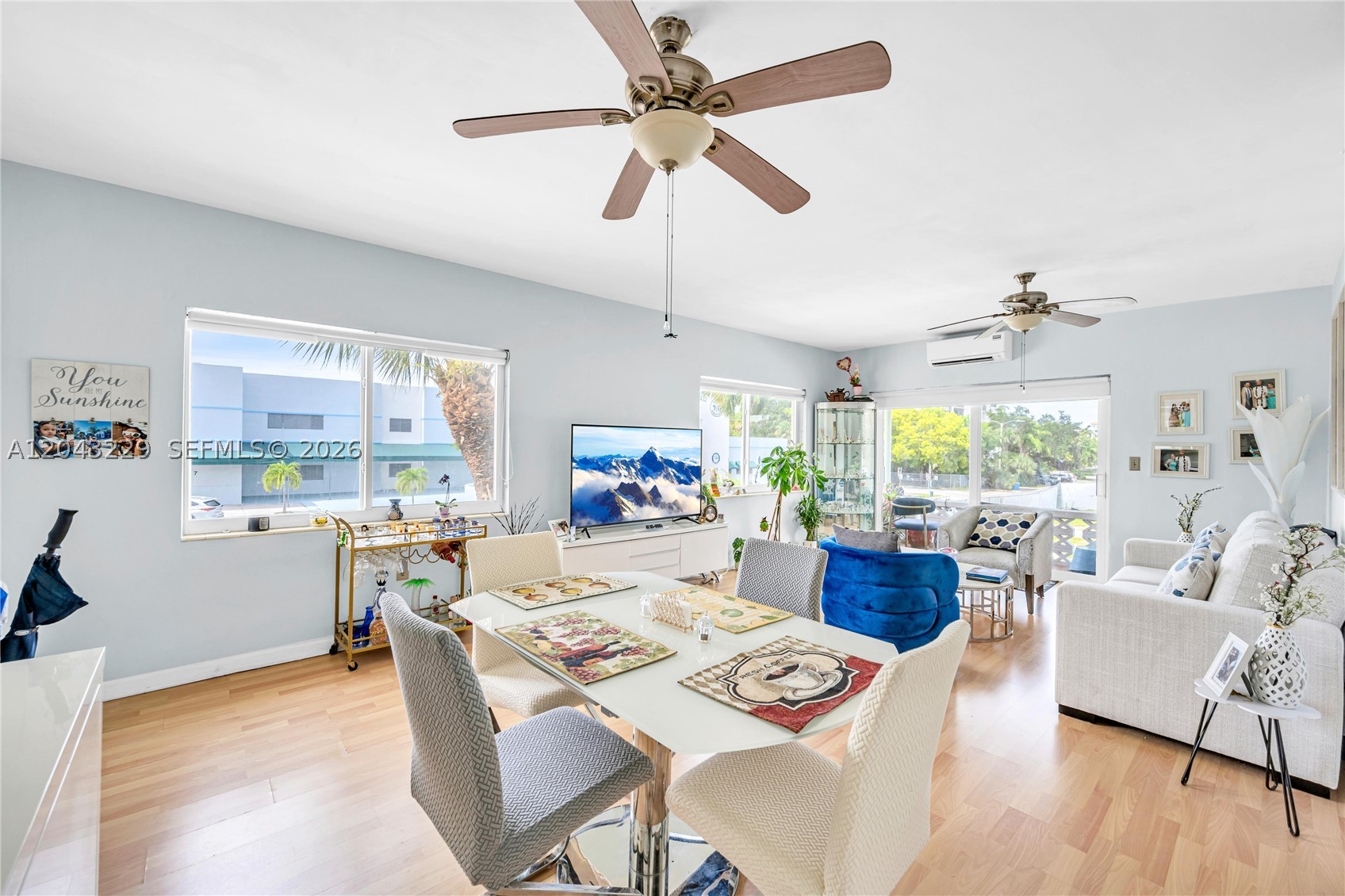 HARBOUR POINT CONDO - Residential