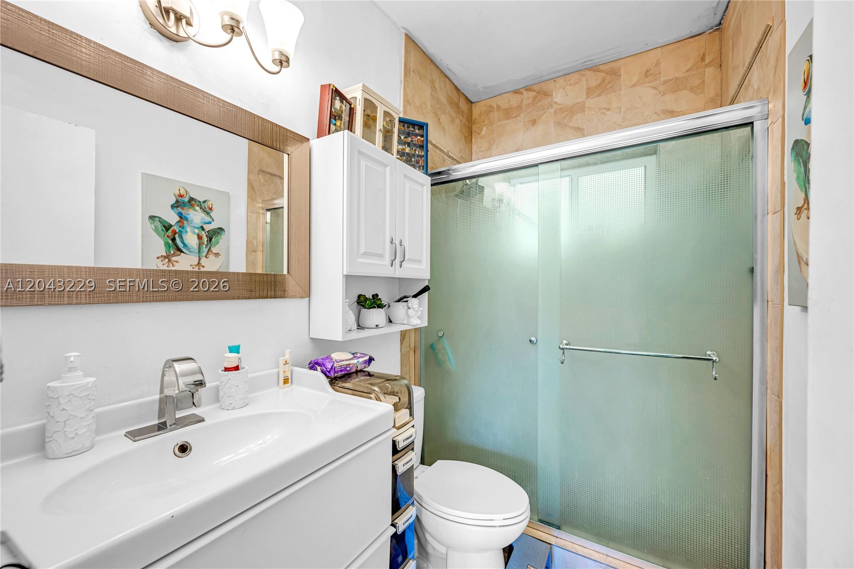 HARBOUR POINT CONDO - Residential