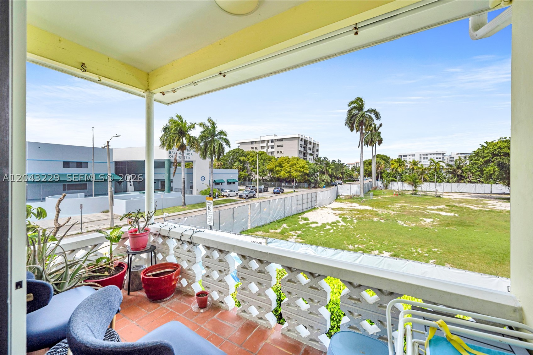 HARBOUR POINT CONDO - Residential