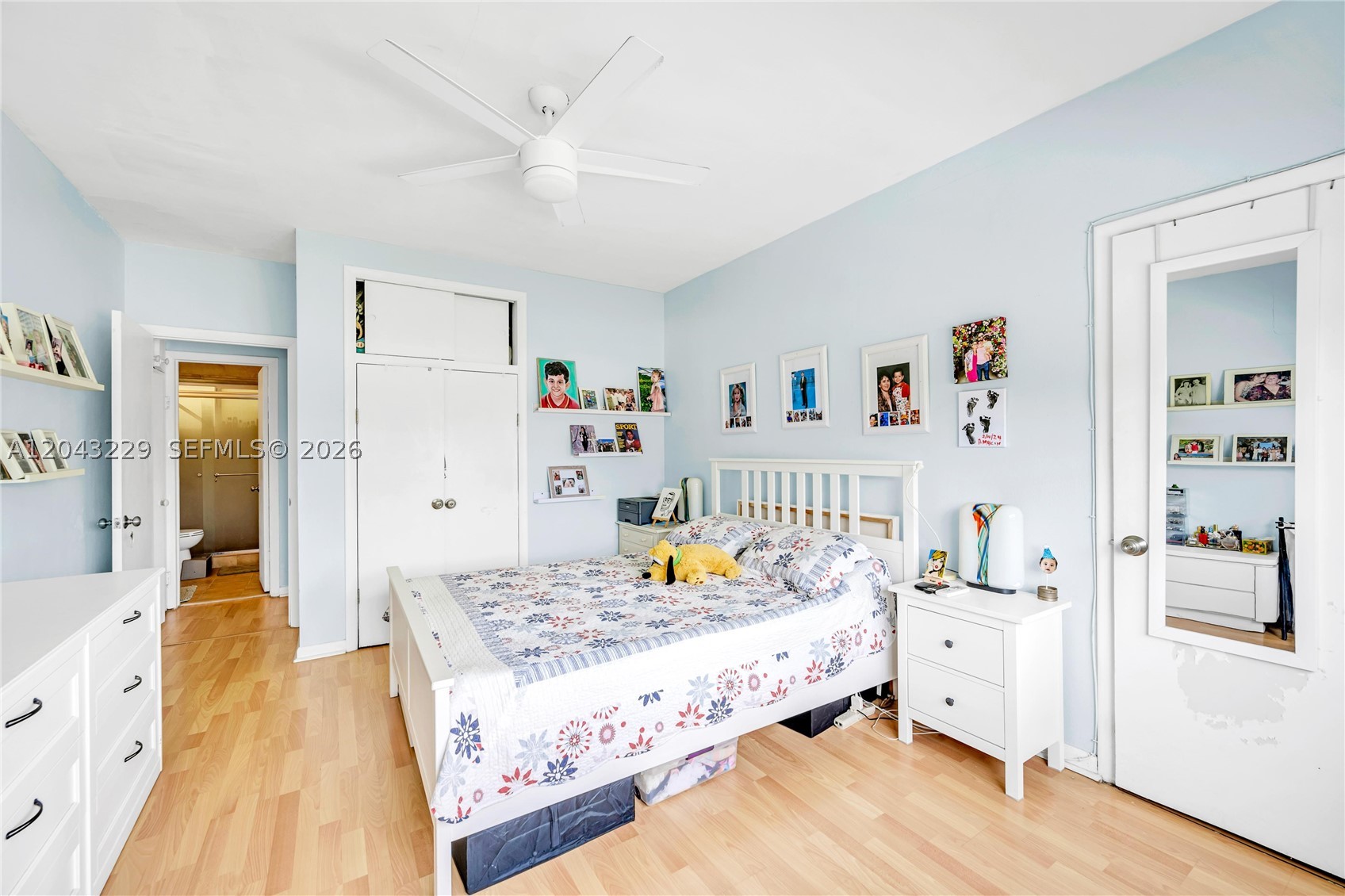 HARBOUR POINT CONDO - Residential
