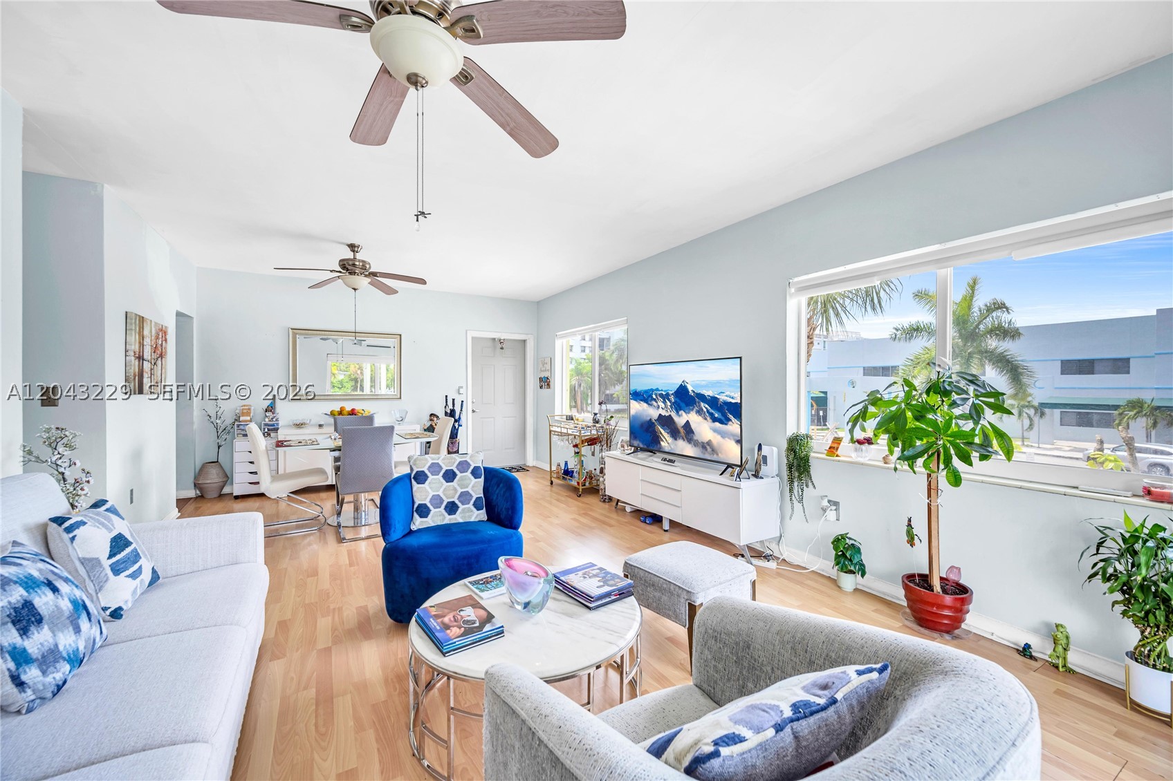 HARBOUR POINT CONDO - Residential