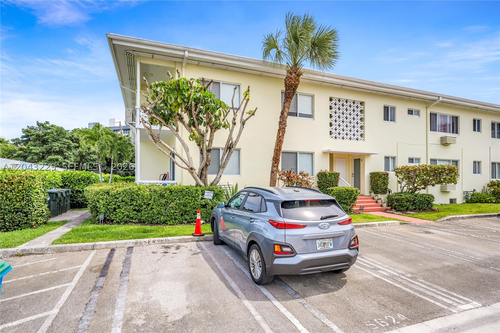 HARBOUR POINT CONDO - Residential