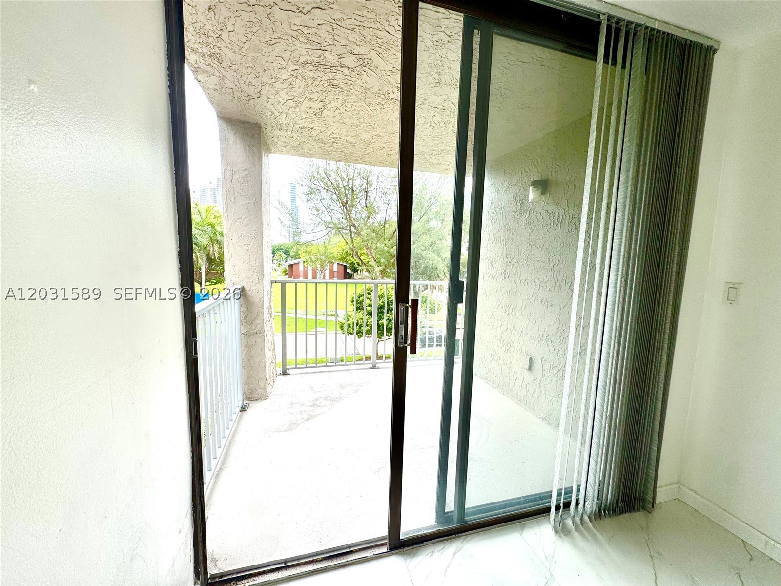FAIRVIEW HOUSE CONDO - Residential