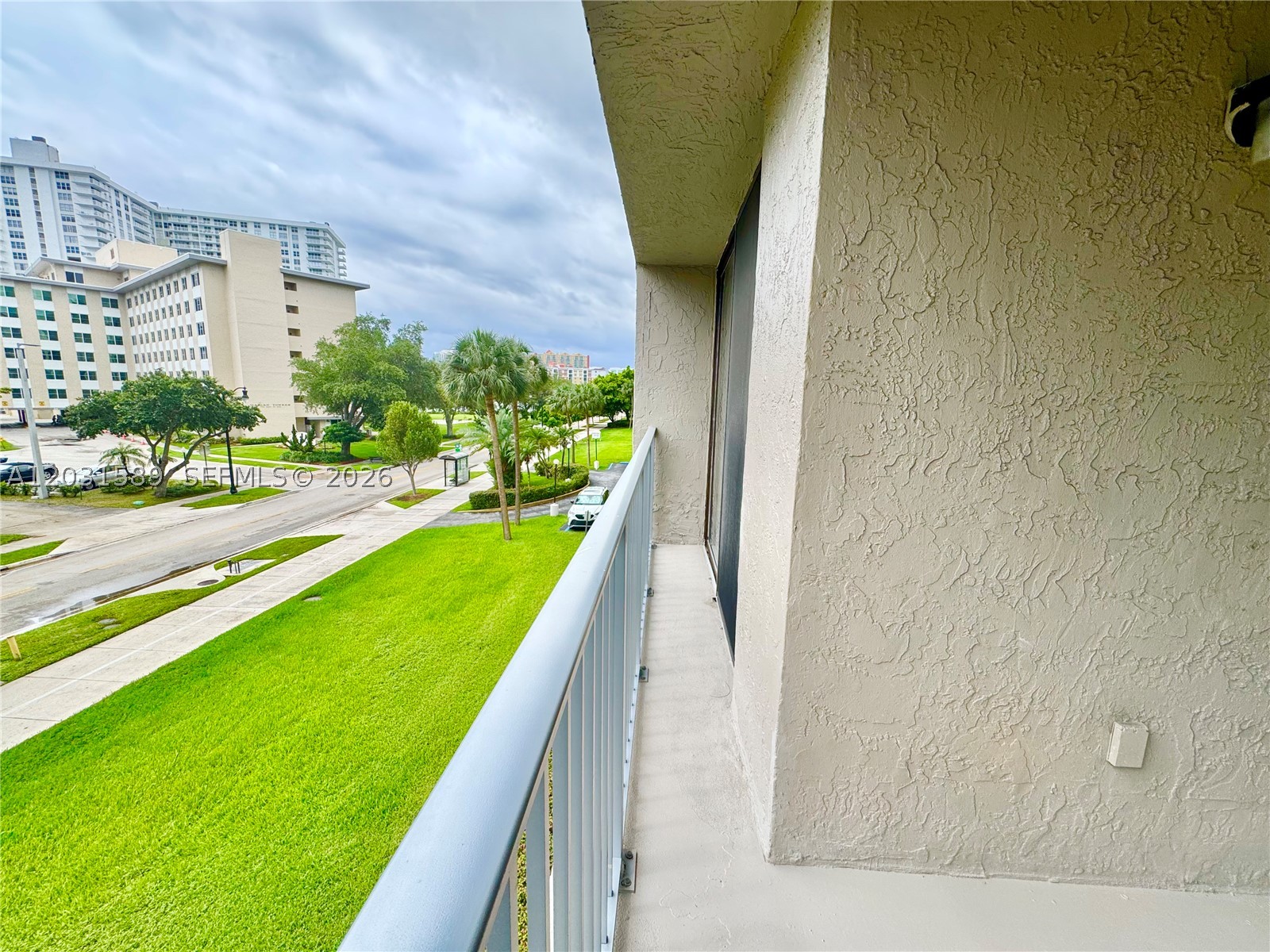 FAIRVIEW HOUSE CONDO - Residential