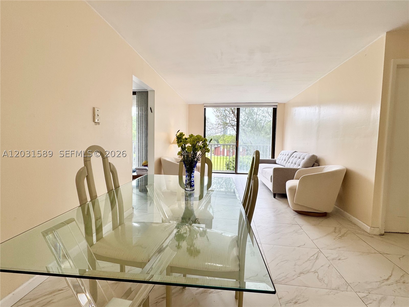 FAIRVIEW HOUSE CONDO - Residential