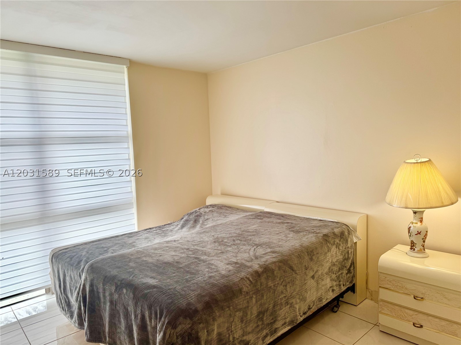 FAIRVIEW HOUSE CONDO - Residential