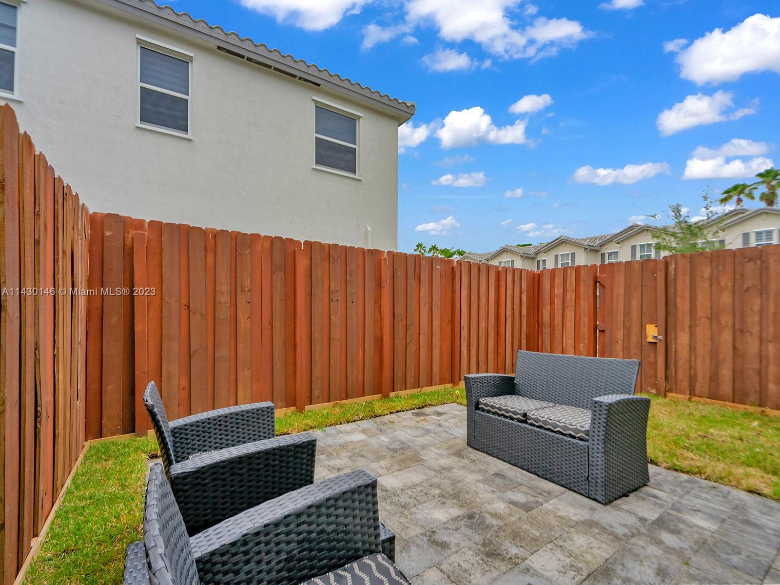 HOMESTEAD PARK OF COMMERC - Residential