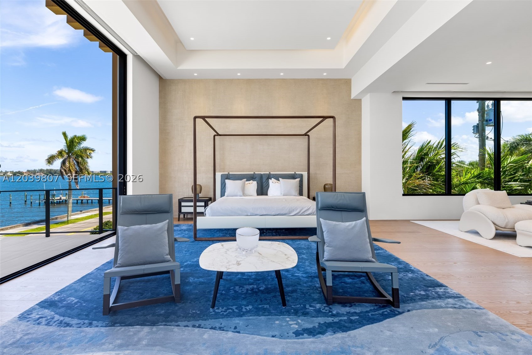 BEACH SHORES - Residential