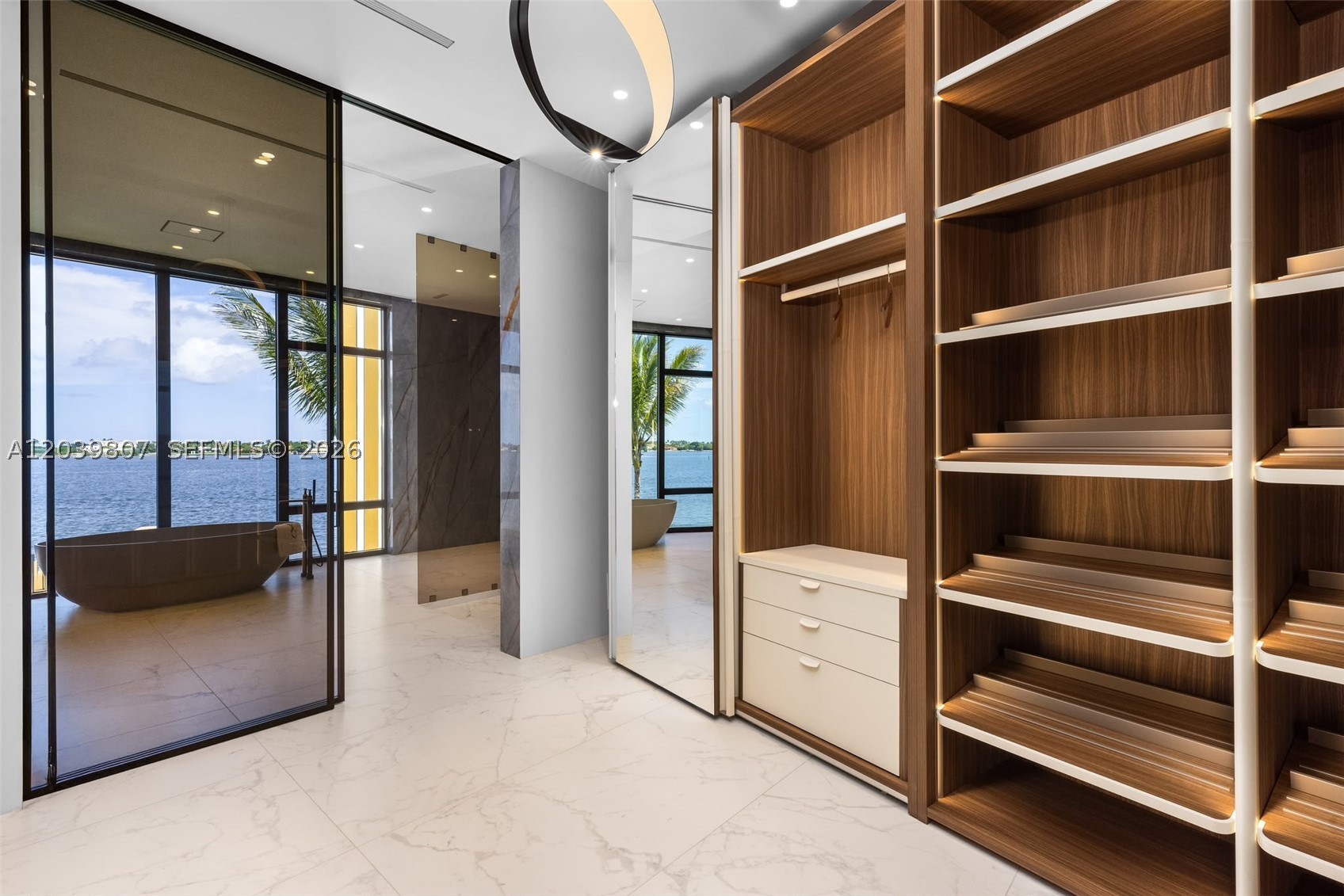 BEACH SHORES - Residential