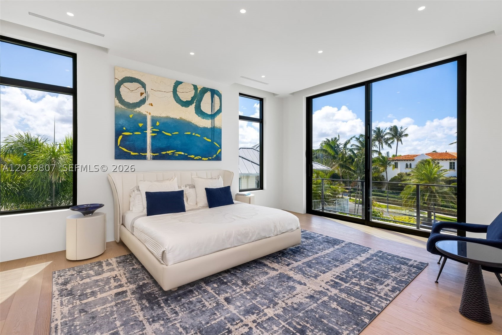BEACH SHORES - Residential