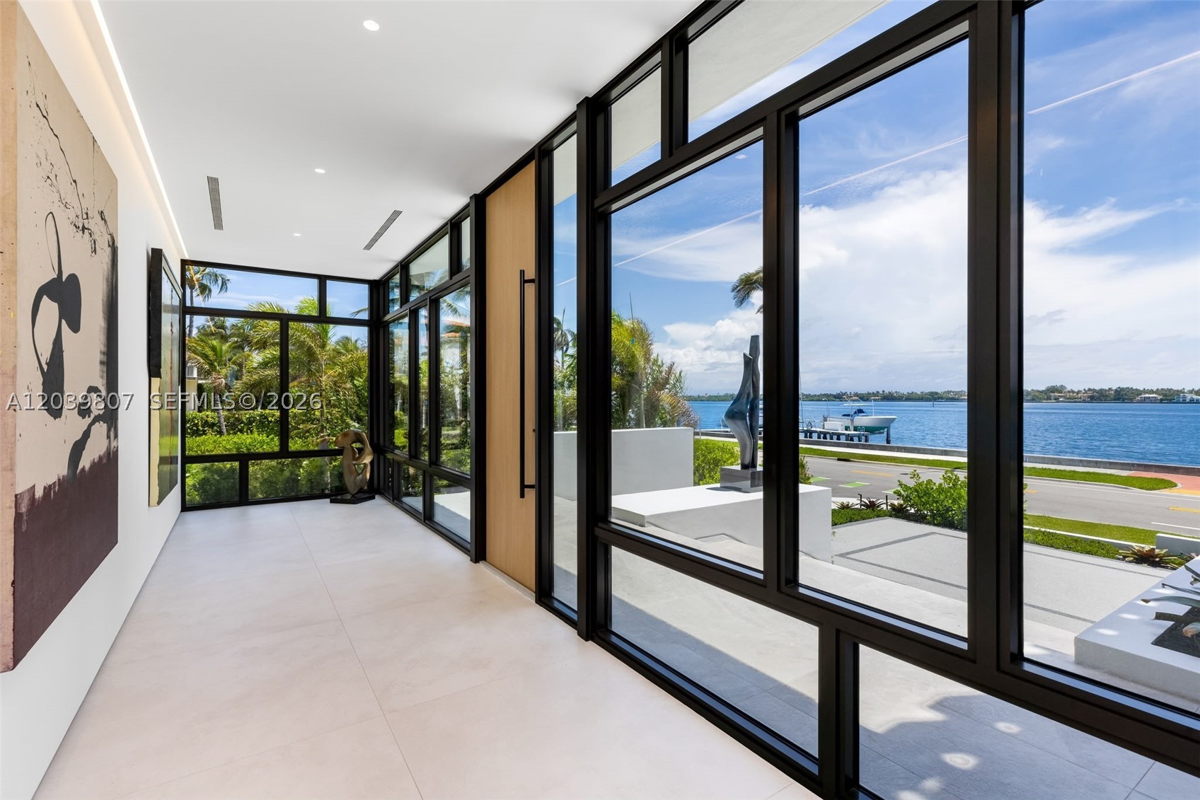 BEACH SHORES - Residential