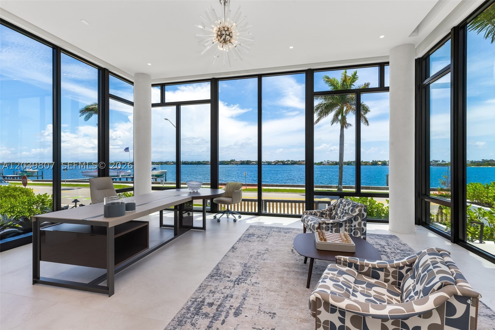 BEACH SHORES - Residential