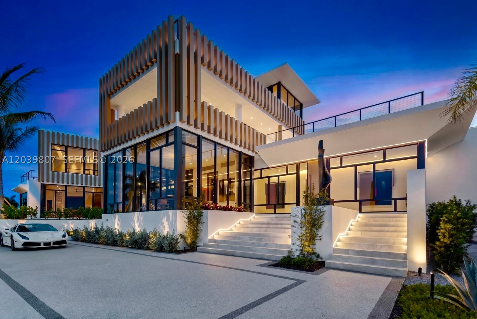 BEACH SHORES - Residential