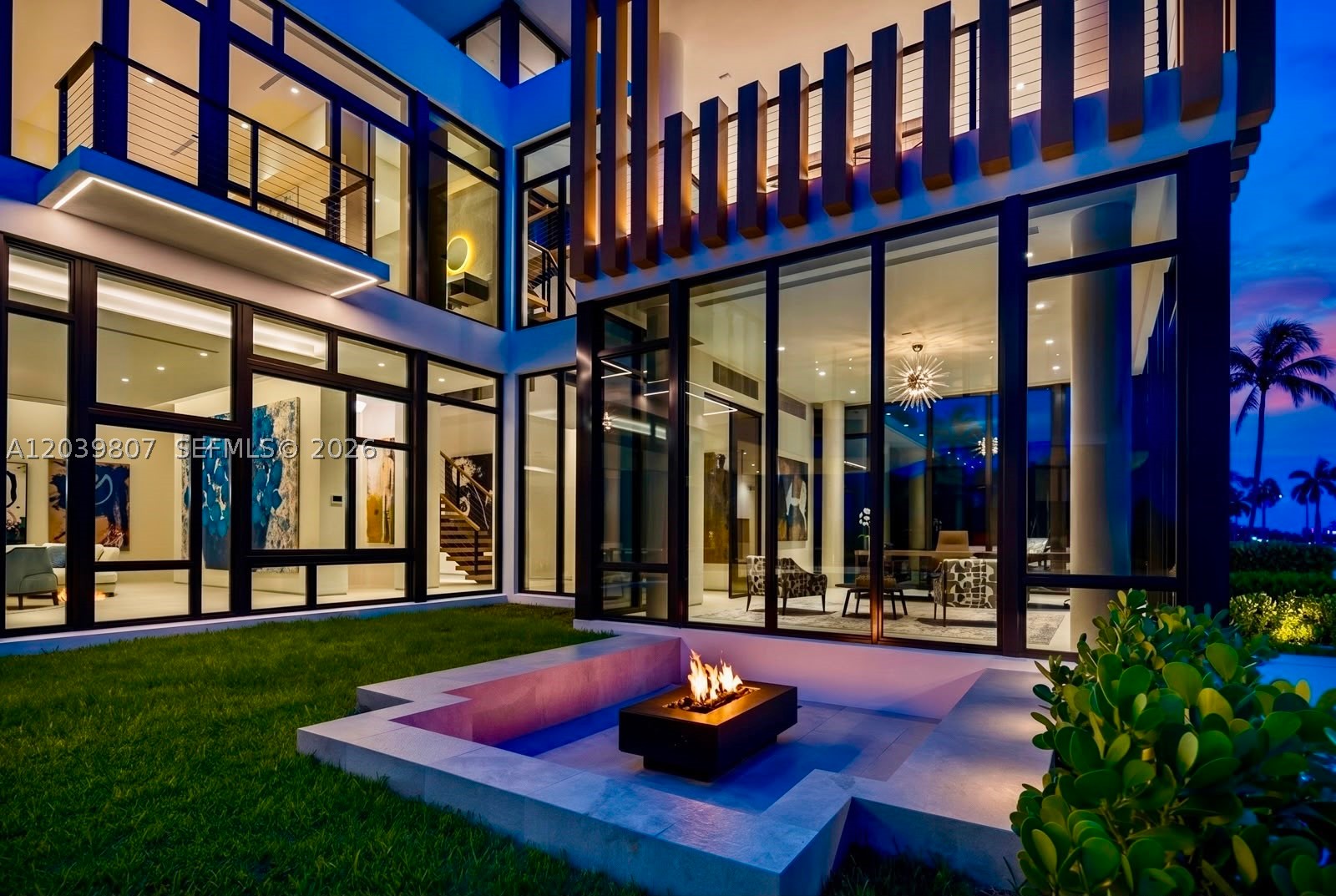 BEACH SHORES - Residential