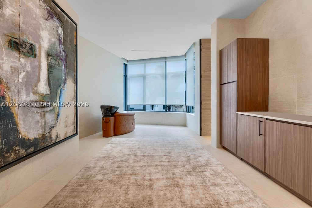 BEACH SHORES - Residential