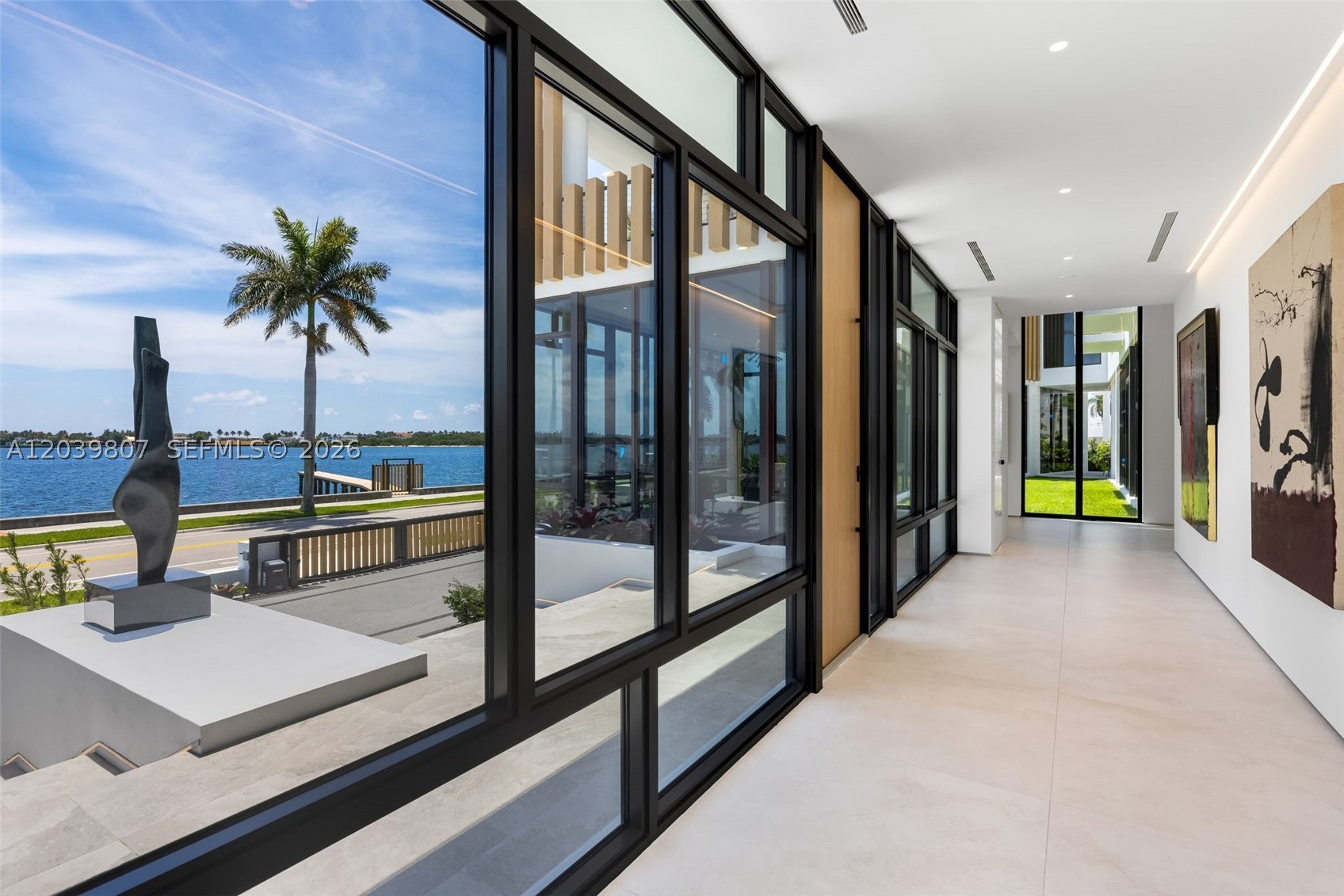 BEACH SHORES - Residential