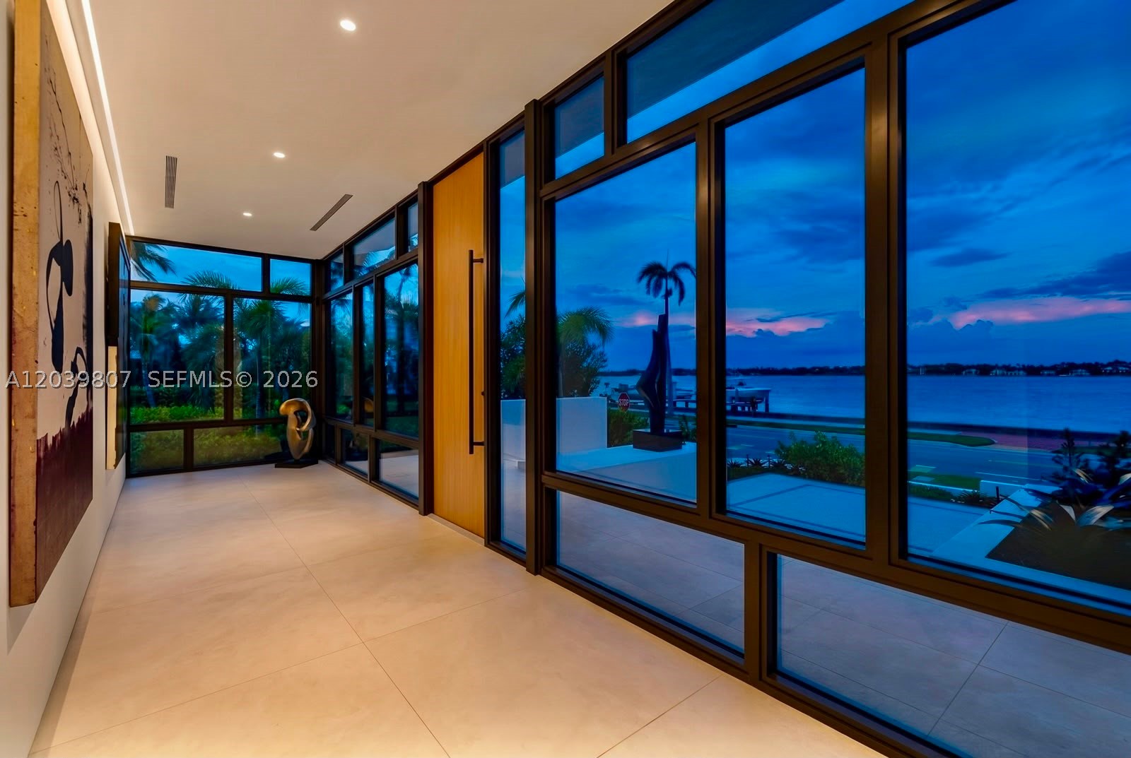 BEACH SHORES - Residential