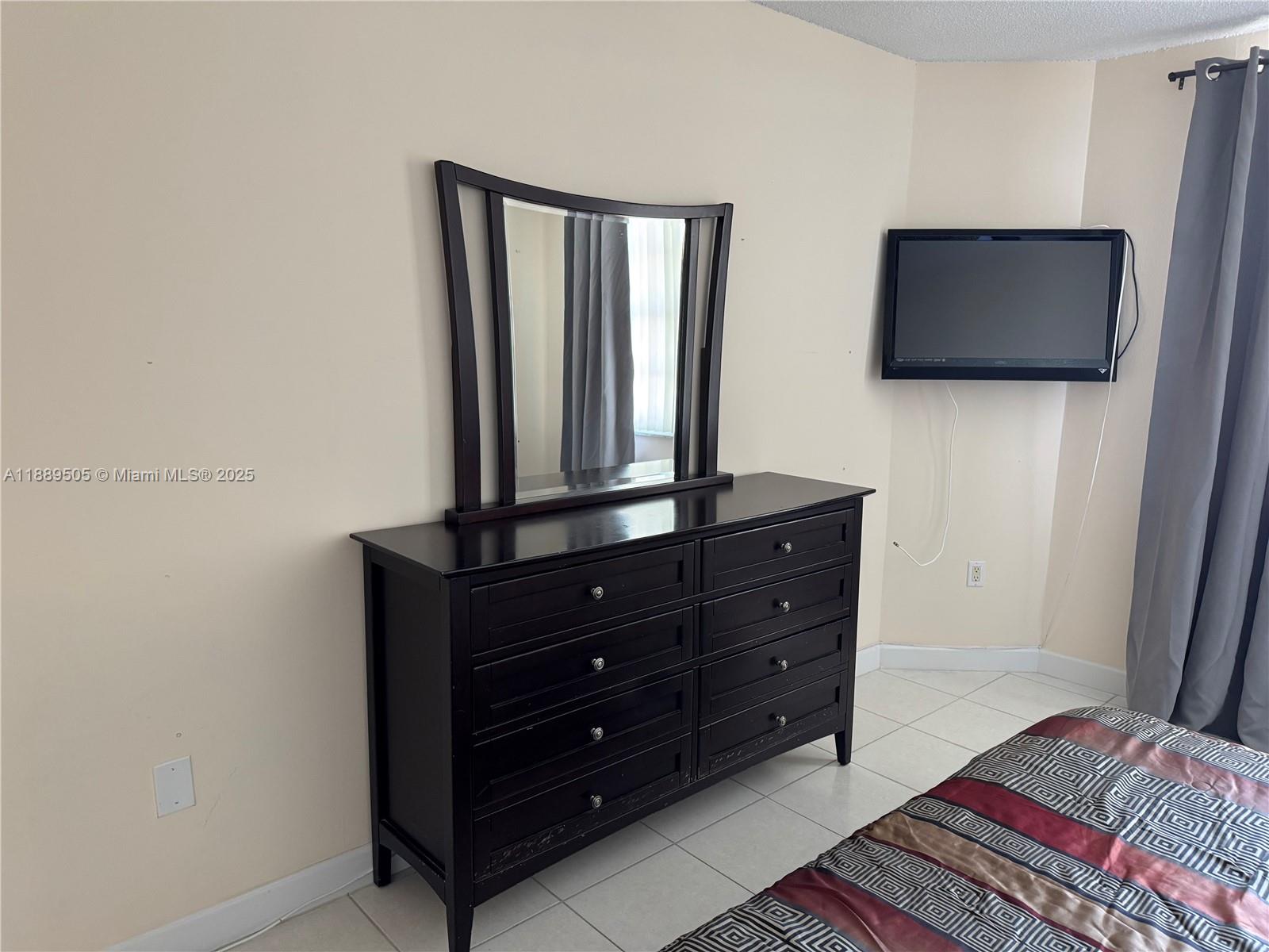 HEMISPHERES CONDO - Residential