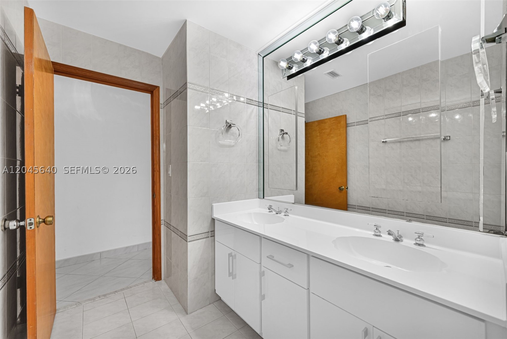 MARY ANN ESTATES 1ST ADDN - Residential