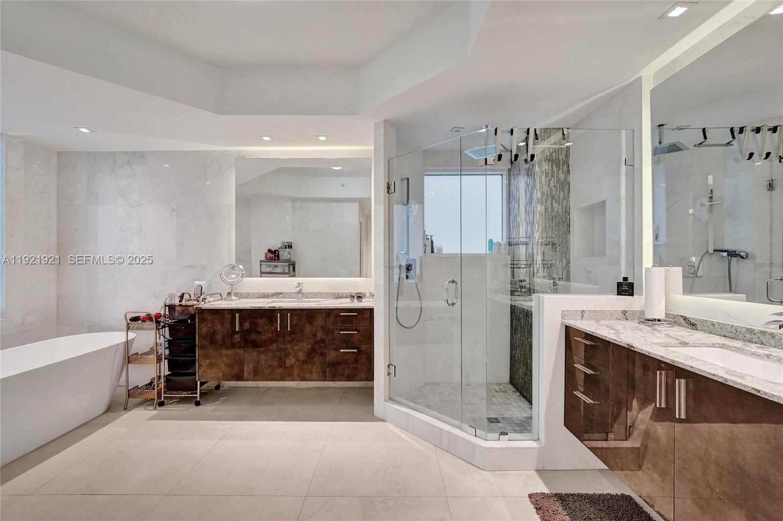 ATLANTIC I AT THE POINT C - Residential