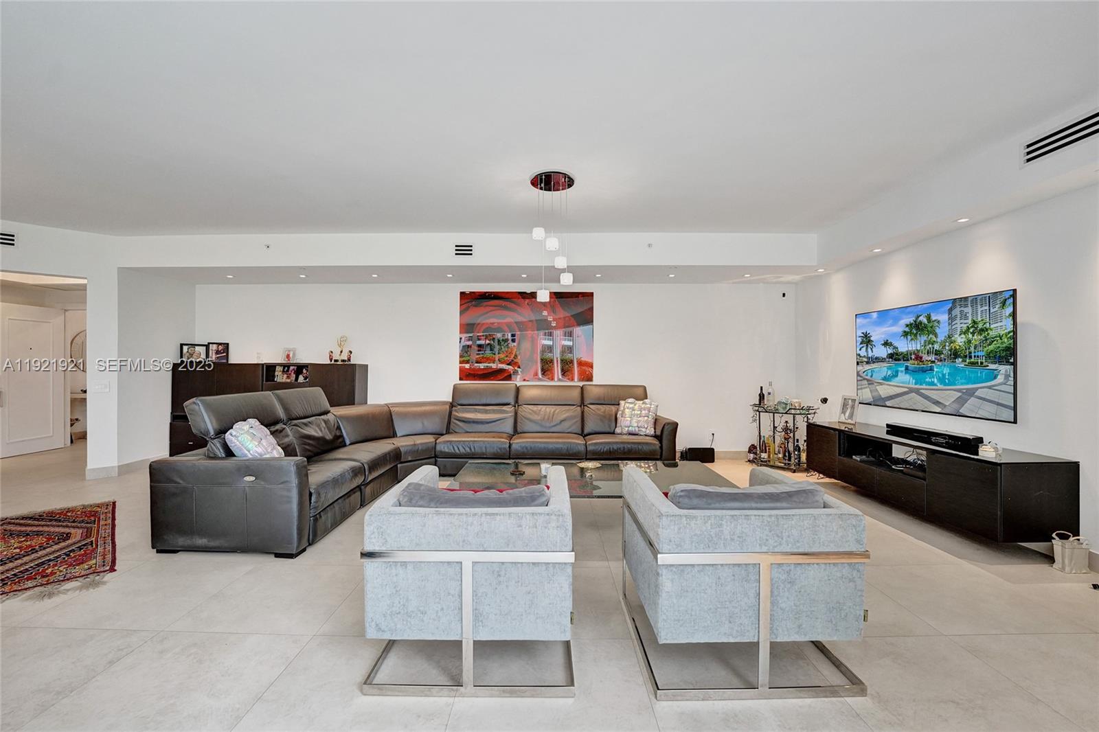 ATLANTIC I AT THE POINT C - Residential