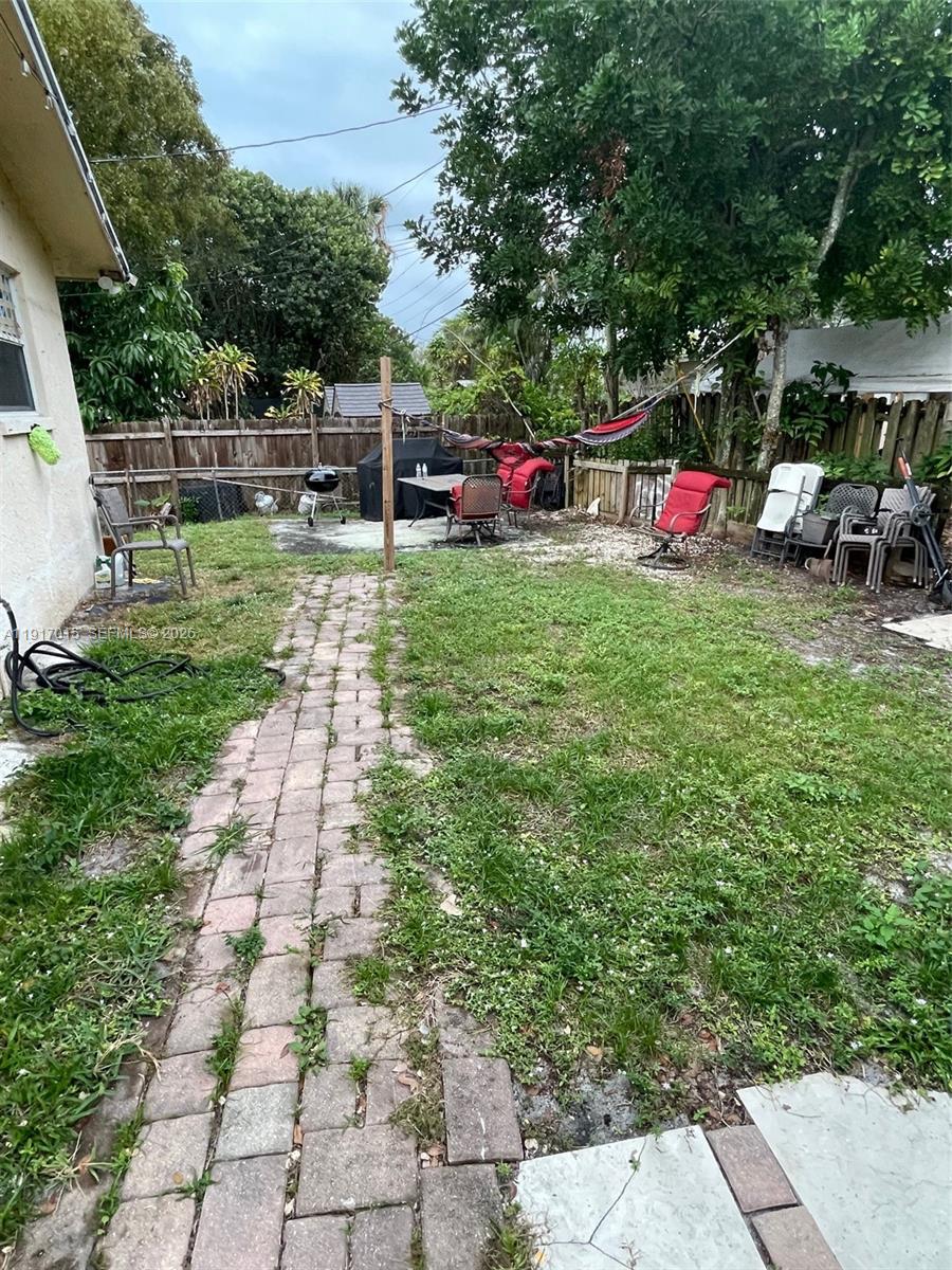 FLORAL HEIGHTS - Residential Income