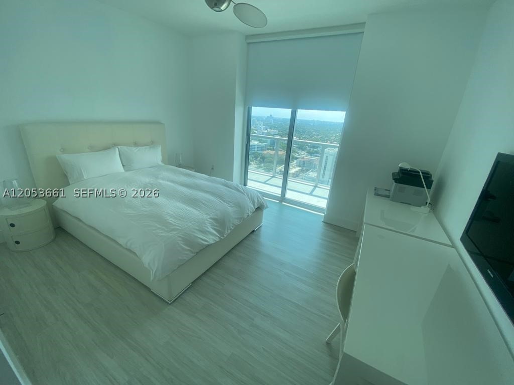 THE AXIS ON BRICKELL COND - Residential Lease