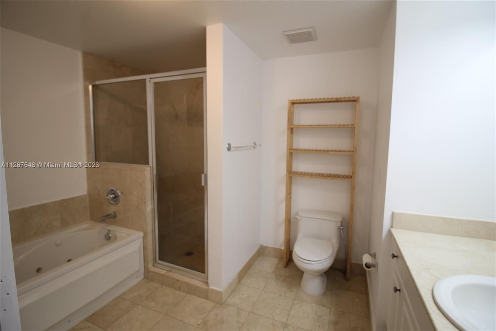 GABLES PARK TOWER - Residential Lease