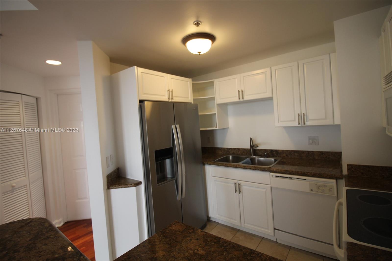 GABLES PARK TOWER - Residential Lease