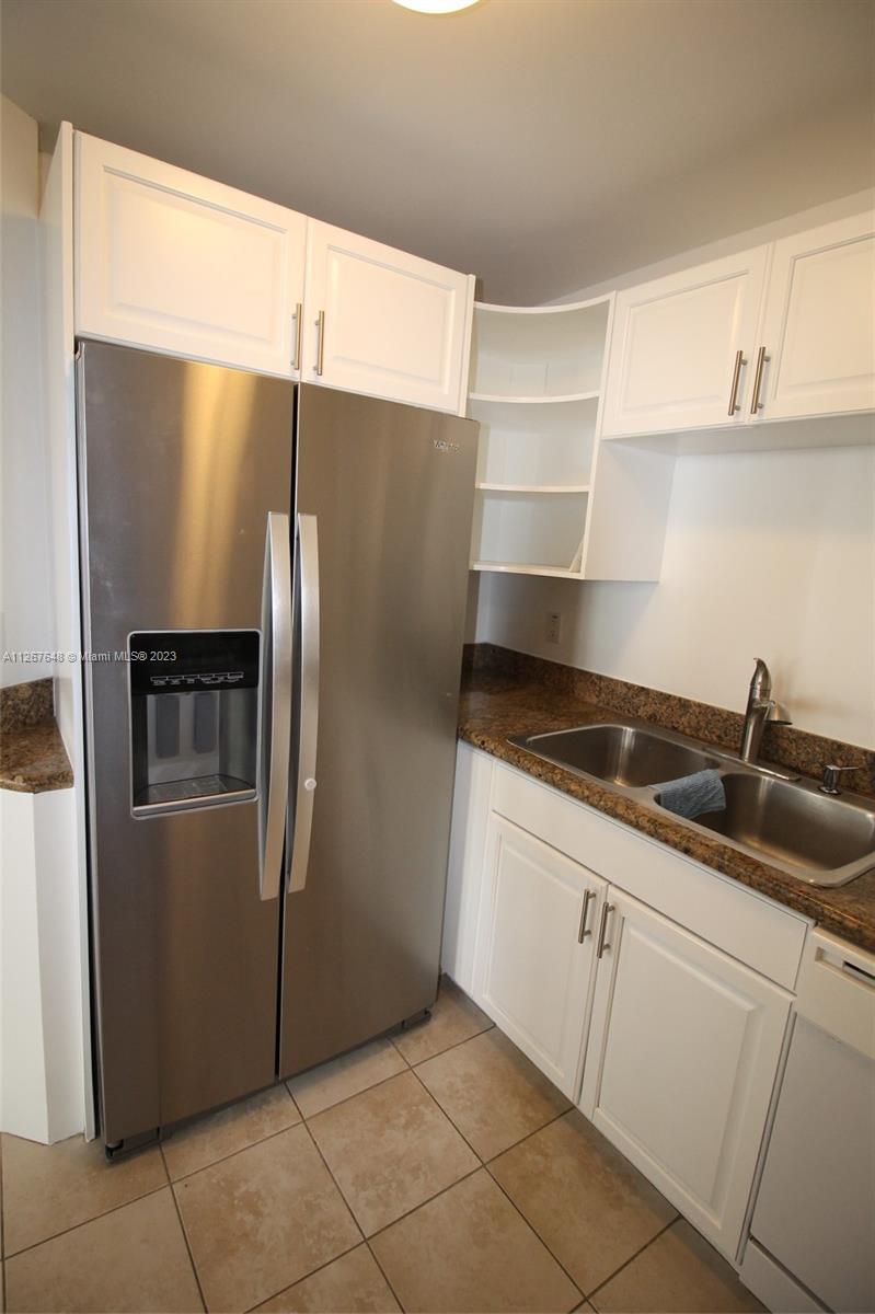 GABLES PARK TOWER - Residential Lease