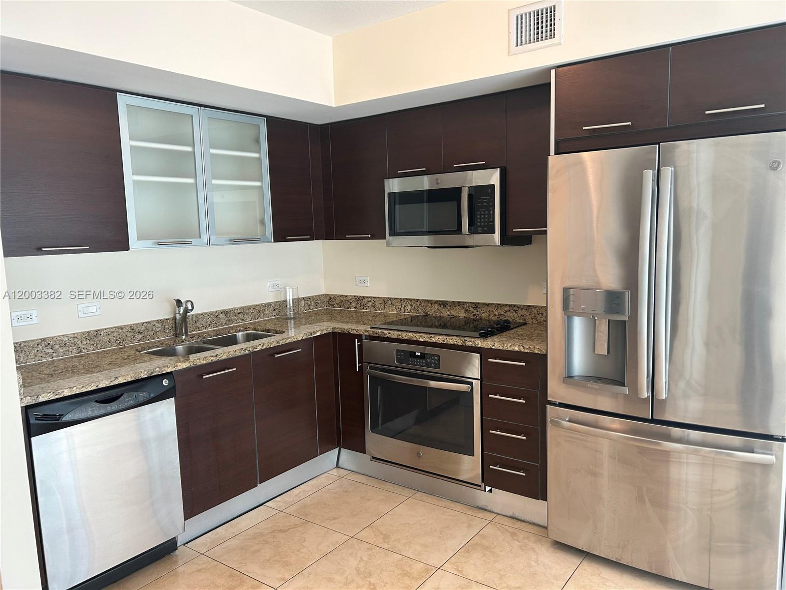 BRICKELL ON THE RIVER S T - Residential