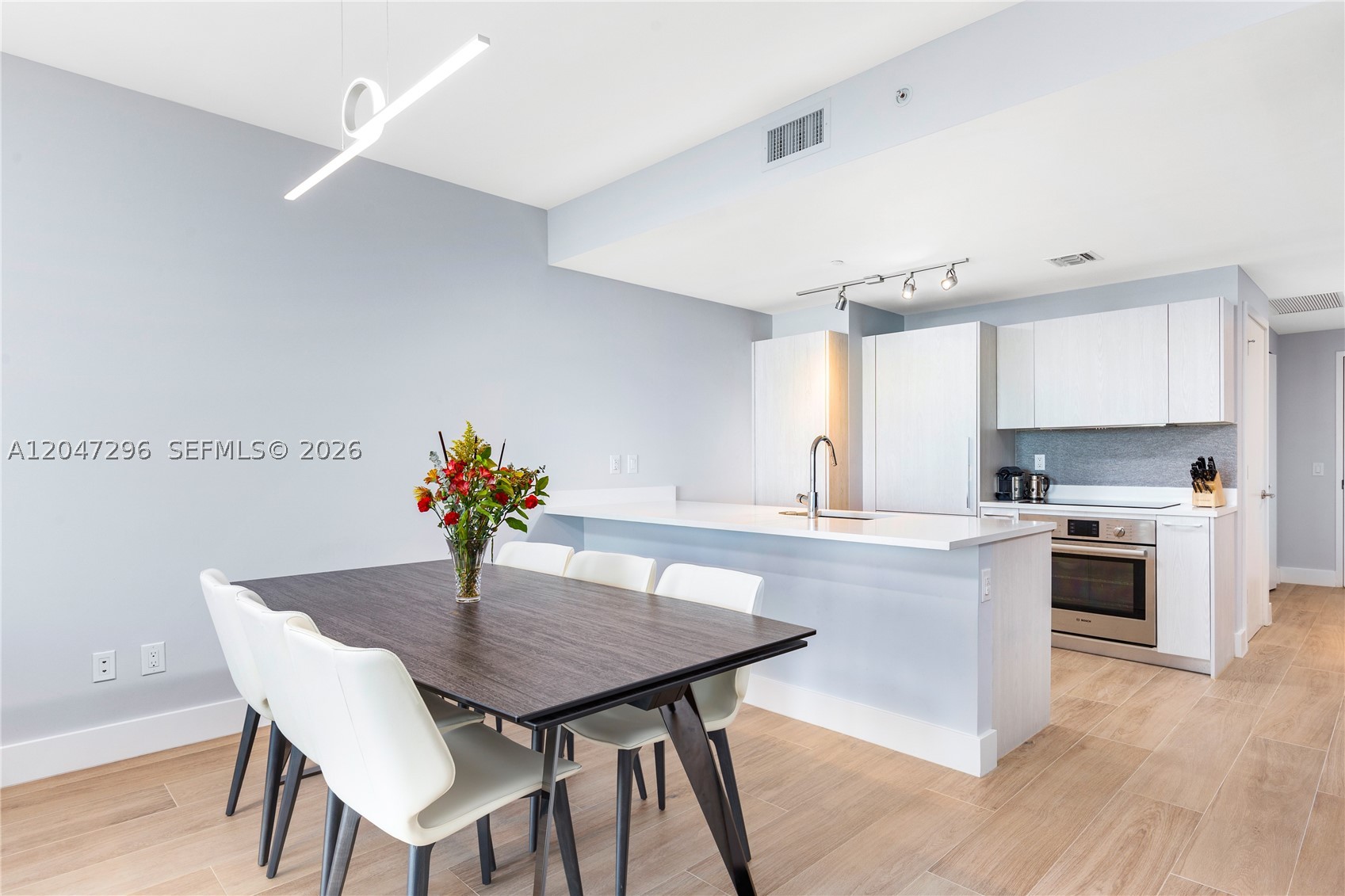 PARAISO BAYVIEWS CONDO - Residential Lease