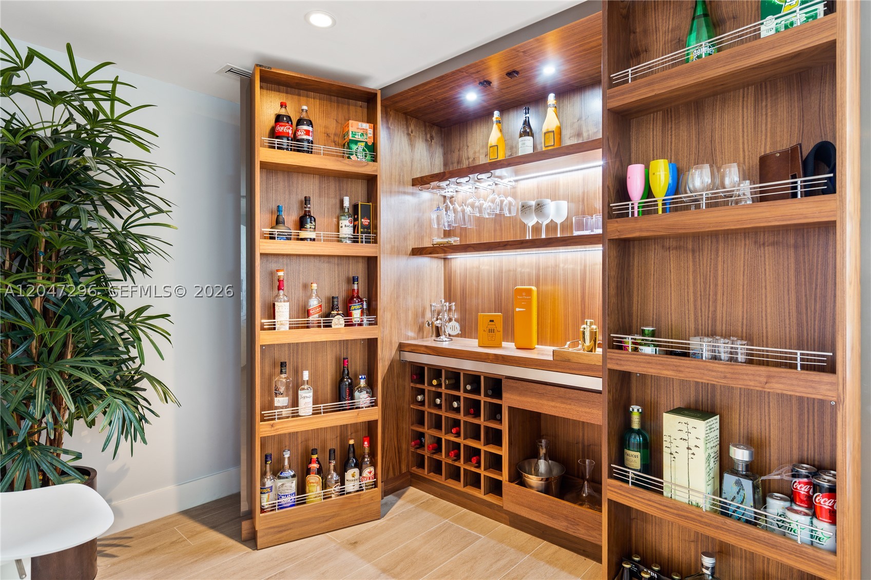 PARAISO BAYVIEWS CONDO - Residential Lease