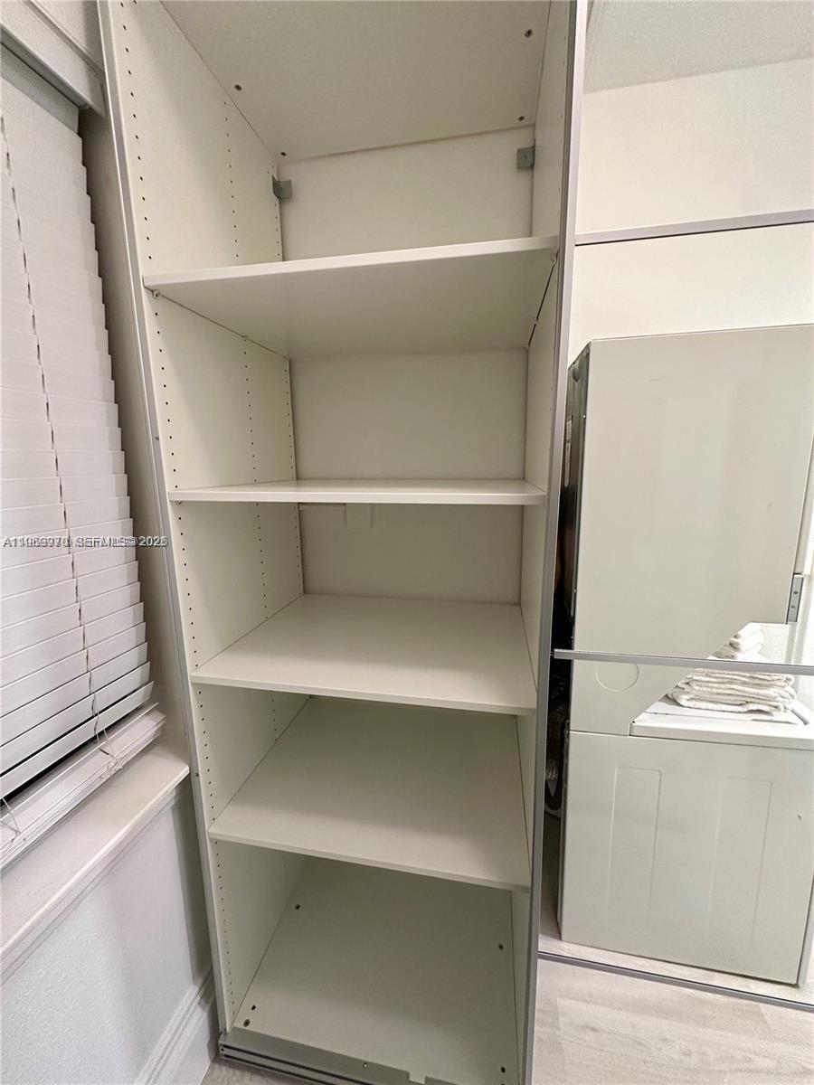 MENDOZA CONDO - Residential Lease