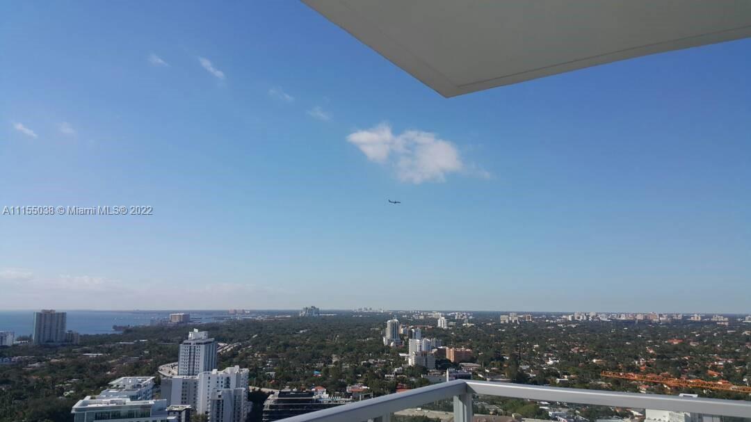THE AXIS ON BRICKELL COND - Residential Lease