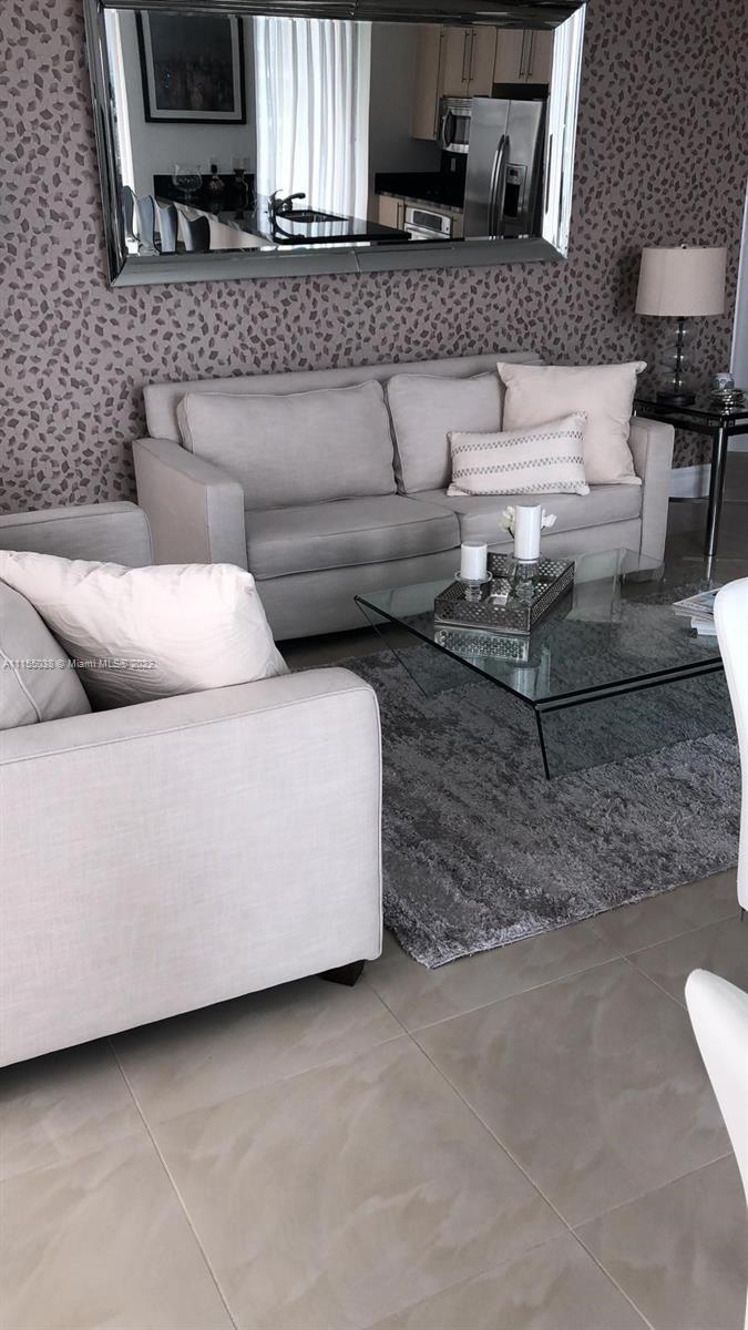 THE AXIS ON BRICKELL COND - Residential Lease