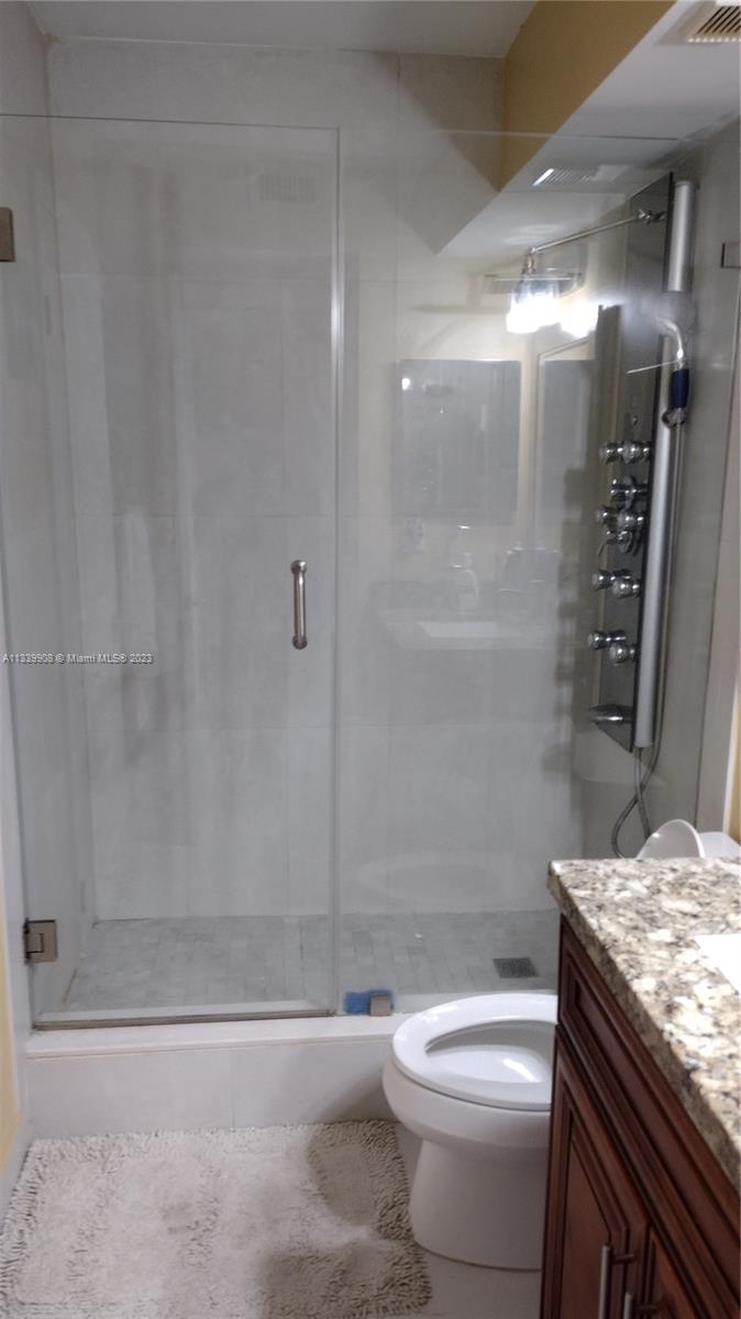 COLONNADES CONDO - Residential Lease