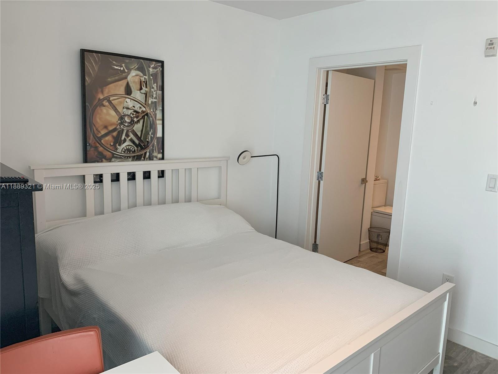 1035 EUCLID CONDO - Residential Lease