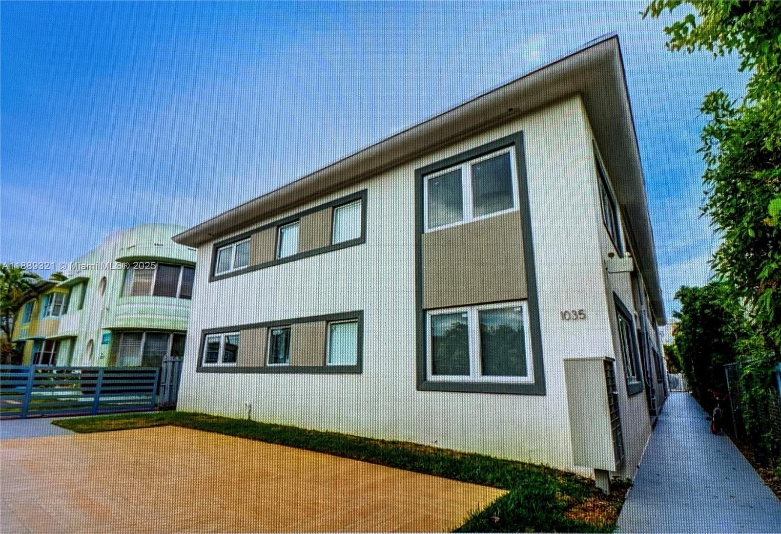1035 EUCLID CONDO - Residential Lease
